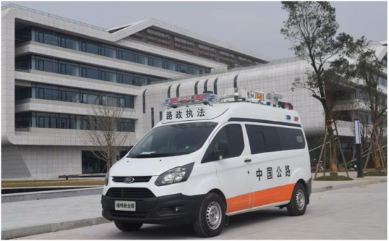 與疫情賽跑！“六合造”救護(hù)車奔赴抗疫一線