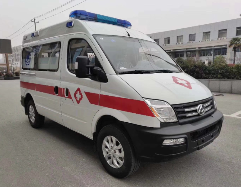 大通V80長(zhǎng)軸救護(hù)車(chē)